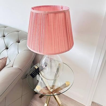 Central Derby Urban 2 Bedroom Flat - An Oasis Of Elegance! Free Parking And Wifi Suitable For Families And Professionals Екстериор снимка